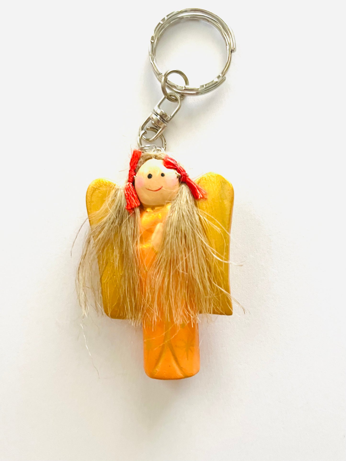 Prívesok "Anjelik zlatúšik" prírodné drevo maľované