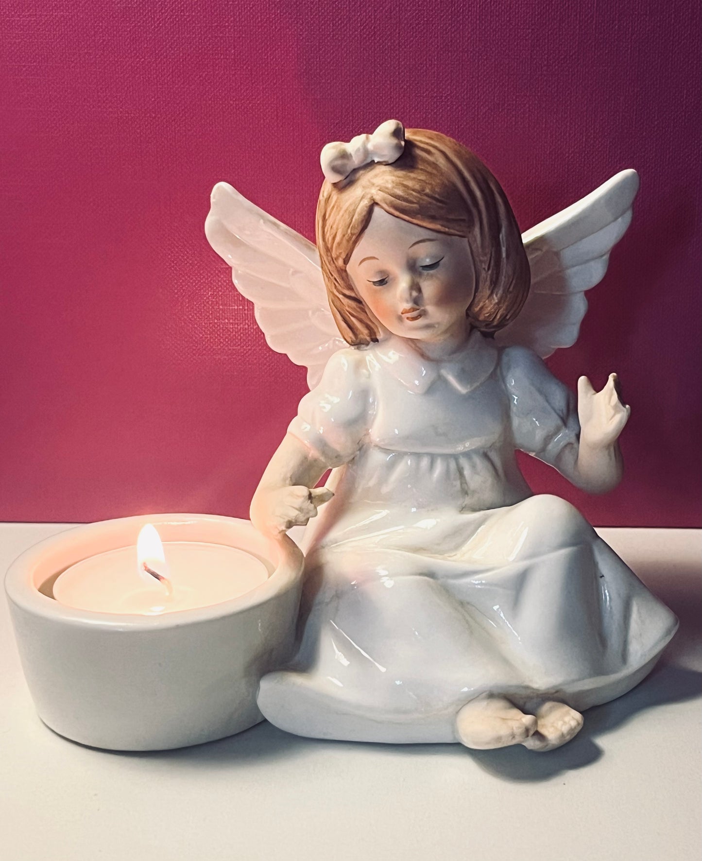 Svietnik Anjelka z porcelánu (12cm)