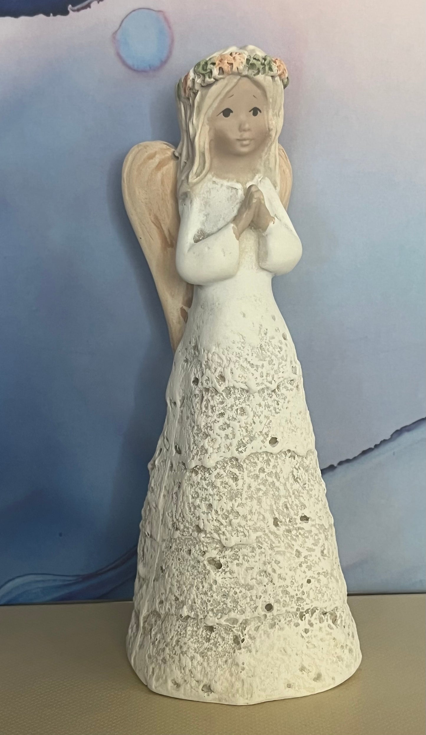 Anjelka s kvetinovým venčekom (17cm)